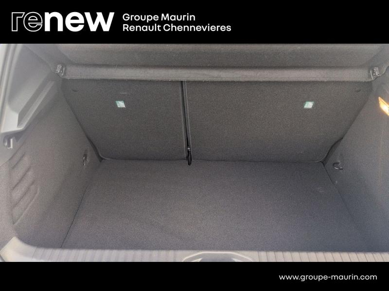 RENAULT Clio d’occasion à vendre à CHENNEVIÈRES-SUR-MARNE chez ADP - SOVEA 94 (Photo 15)