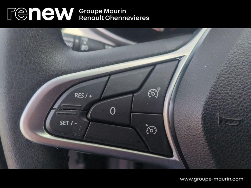 RENAULT Clio d’occasion à vendre à CHENNEVIÈRES-SUR-MARNE chez ADP - SOVEA 94 (Photo 20)