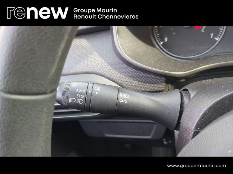 DACIA Sandero d’occasion à vendre à CHENNEVIÈRES-SUR-MARNE chez ADP - SOVEA 94 (Photo 17)