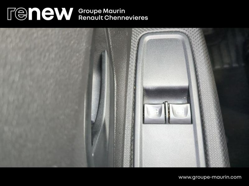 DACIA Sandero d’occasion à vendre à CHENNEVIÈRES-SUR-MARNE chez ADP - SOVEA 94 (Photo 19)