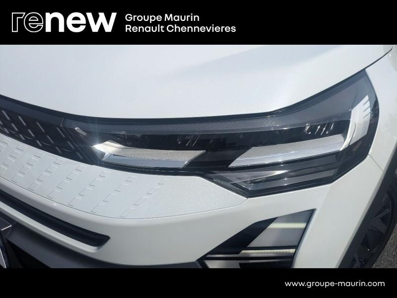 RENAULT Captur d’occasion à vendre à CHENNEVIÈRES-SUR-MARNE chez ADP - SOVEA 94 (Photo 11)