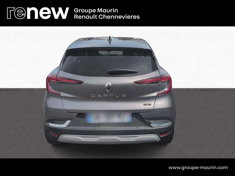 RENAULT Captur d’occasion à vendre à CHENNEVIÈRES-SUR-MARNE chez ADP - SOVEA 94 (Photo 6)