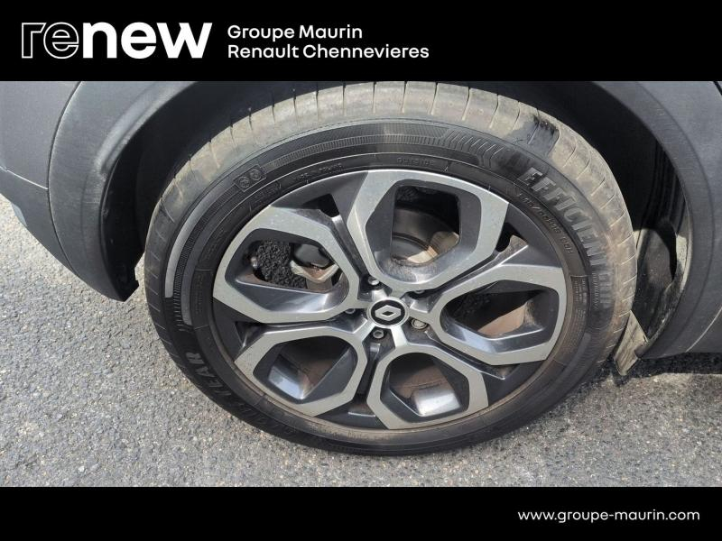 RENAULT Captur d’occasion à vendre à CHENNEVIÈRES-SUR-MARNE chez ADP - SOVEA 94 (Photo 11)