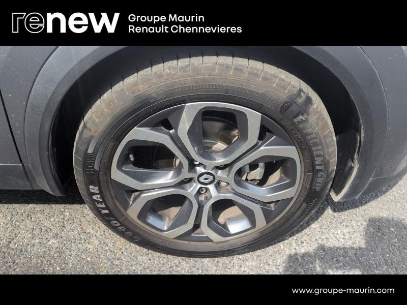 RENAULT Captur d’occasion à vendre à CHENNEVIÈRES-SUR-MARNE chez ADP - SOVEA 94 (Photo 12)