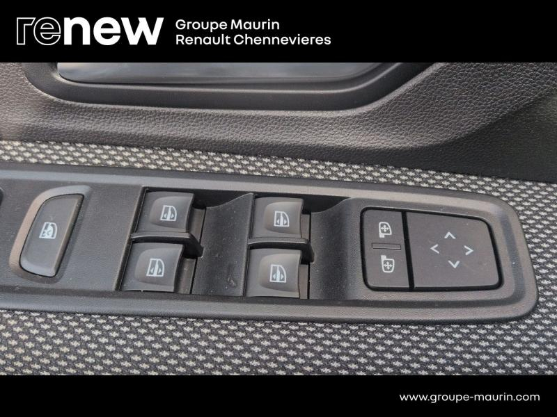 DACIA Sandero d’occasion à vendre à CHENNEVIÈRES-SUR-MARNE chez ADP - SOVEA 94 (Photo 17)