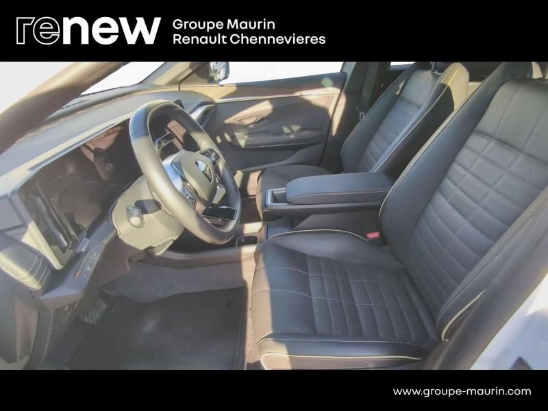 RENAULT Megane d’occasion à vendre à CHENNEVIÈRES-SUR-MARNE chez ADP - SOVEA 94 (Photo 9)