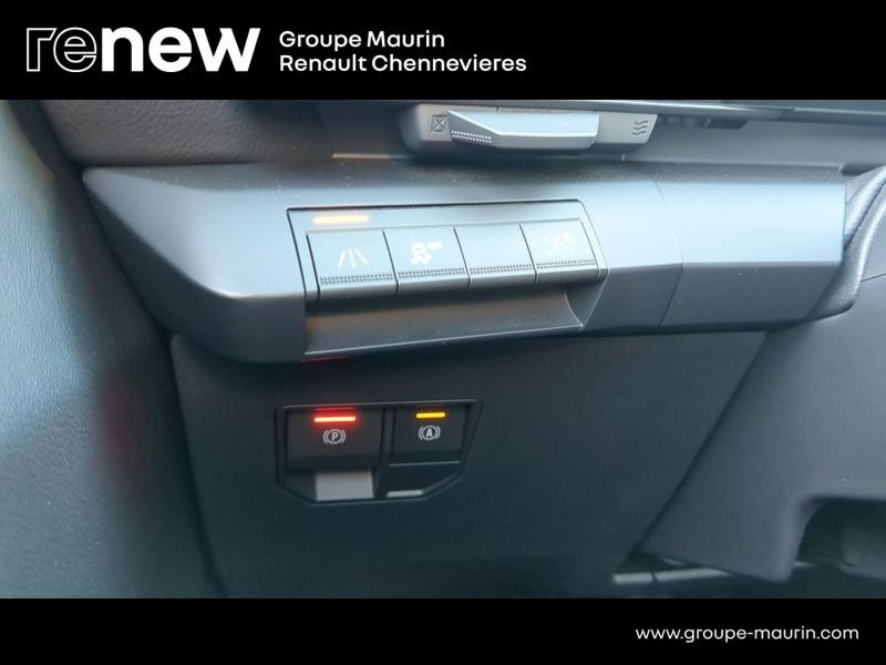 RENAULT Megane d’occasion à vendre à CHENNEVIÈRES-SUR-MARNE chez ADP - SOVEA 94 (Photo 20)