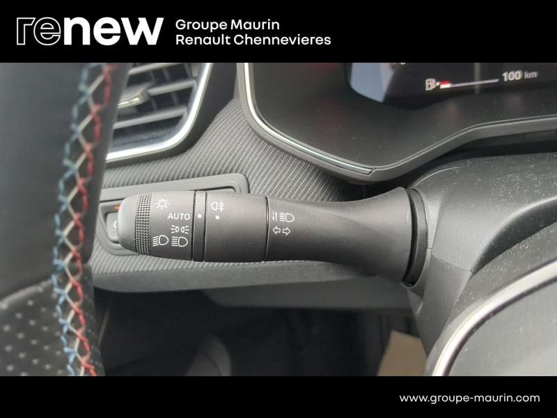 RENAULT Clio d’occasion à vendre à CHENNEVIÈRES-SUR-MARNE chez ADP - SOVEA 94 (Photo 19)