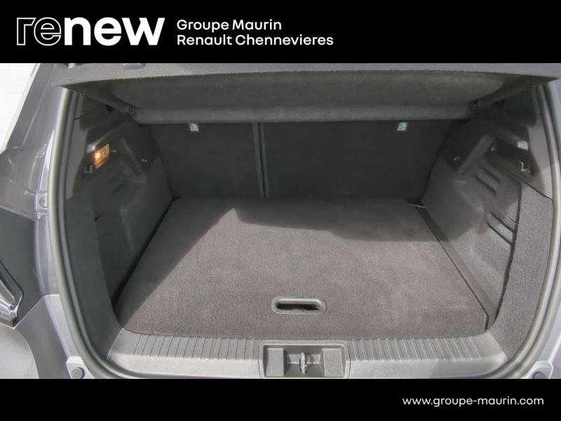 RENAULT Captur d’occasion à vendre à CHENNEVIÈRES-SUR-MARNE chez ADP - SOVEA 94 (Photo 9)