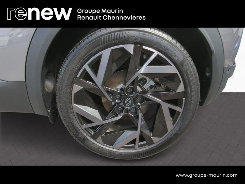 RENAULT Captur d’occasion à vendre à CHENNEVIÈRES-SUR-MARNE chez ADP - SOVEA 94 (Photo 12)