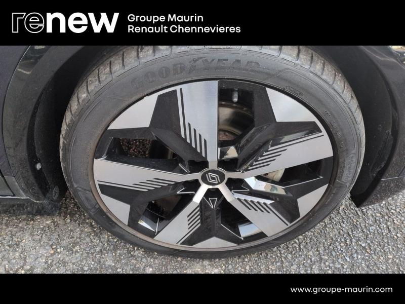 RENAULT Megane d’occasion à vendre à CHENNEVIÈRES-SUR-MARNE chez ADP - SOVEA 94 (Photo 11)
