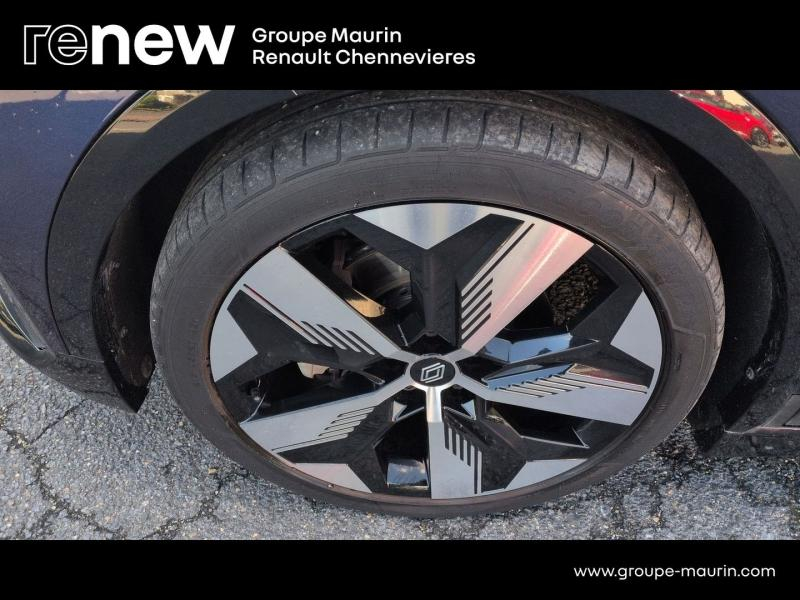 RENAULT Megane d’occasion à vendre à CHENNEVIÈRES-SUR-MARNE chez ADP - SOVEA 94 (Photo 12)