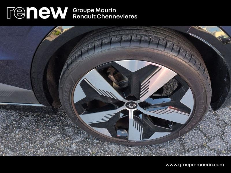 RENAULT Megane d’occasion à vendre à CHENNEVIÈRES-SUR-MARNE chez ADP - SOVEA 94 (Photo 13)