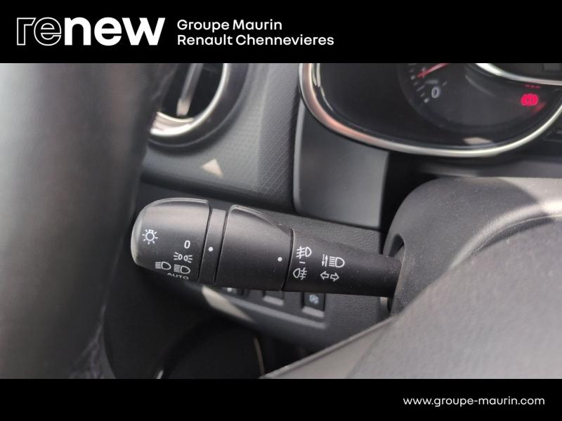 RENAULT Clio d’occasion à vendre à CHENNEVIÈRES-SUR-MARNE chez ADP - SOVEA 94 (Photo 18)