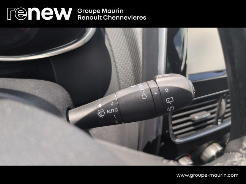 RENAULT Clio d’occasion à vendre à CHENNEVIÈRES-SUR-MARNE chez ADP - SOVEA 94 (Photo 19)