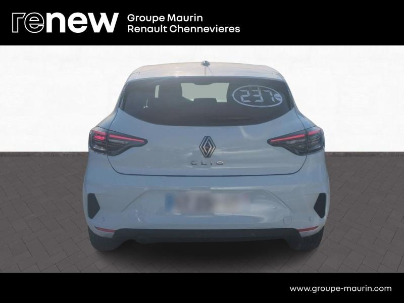 RENAULT Clio d’occasion à vendre à CHENNEVIÈRES-SUR-MARNE chez ADP - SOVEA 94 (Photo 4)