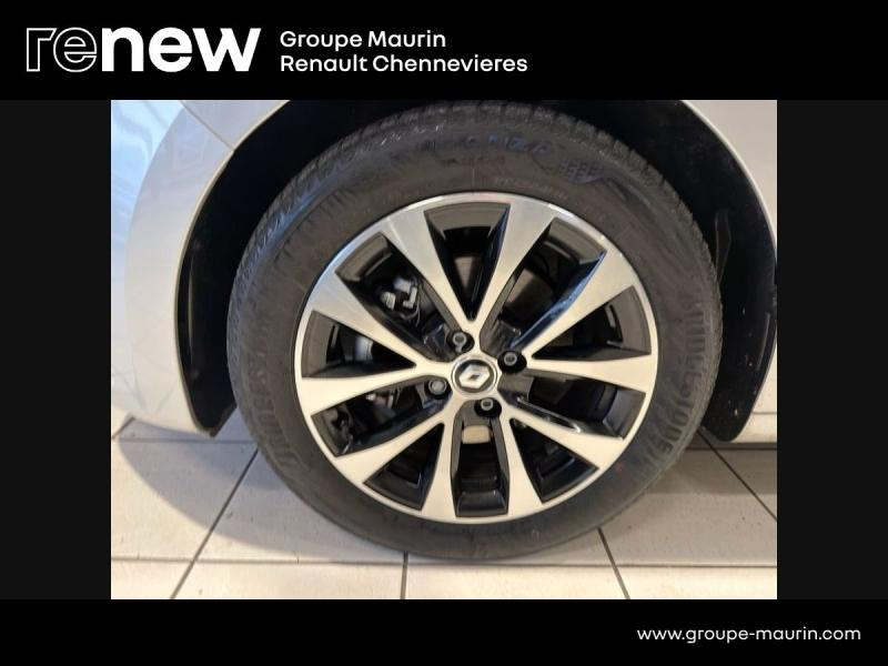 RENAULT Clio d’occasion à vendre à CHENNEVIÈRES-SUR-MARNE chez ADP - SOVEA 94 (Photo 18)