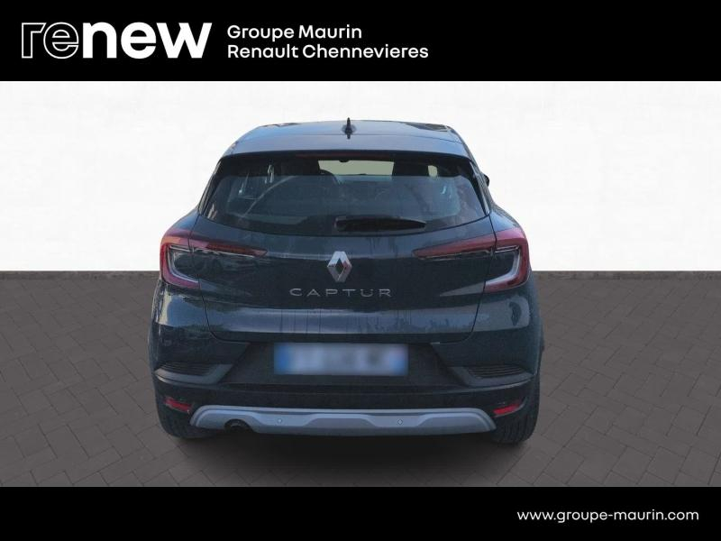 RENAULT Captur d’occasion à vendre à CHENNEVIÈRES-SUR-MARNE chez ADP - SOVEA 94 (Photo 6)