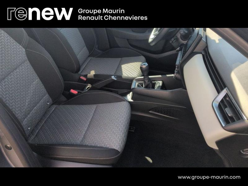 RENAULT Clio d’occasion à vendre à CHENNEVIÈRES-SUR-MARNE chez ADP - SOVEA 94 (Photo 14)