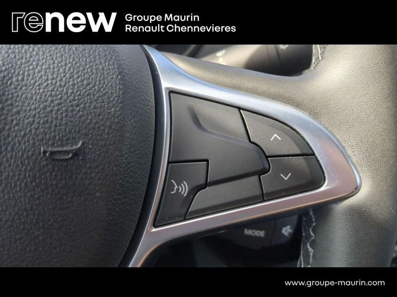 DACIA Duster d’occasion à vendre à CHENNEVIÈRES-SUR-MARNE chez ADP - SOVEA 94 (Photo 12)